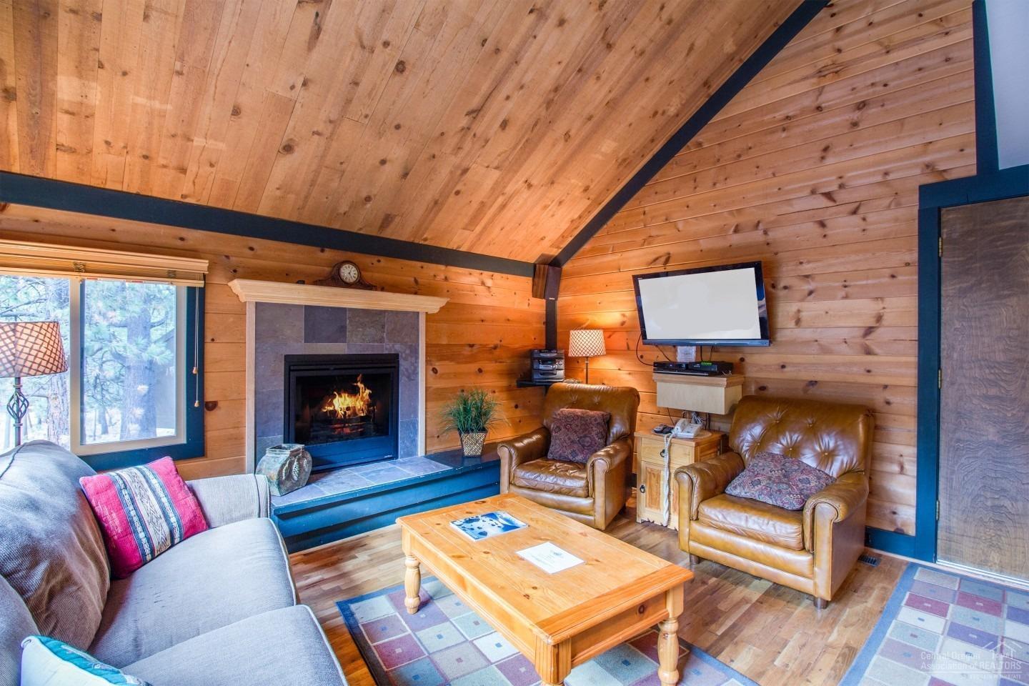 57389 Overlook Road Sunriver, OR 97707 - Photo 8 of 16 Gallery Image 8