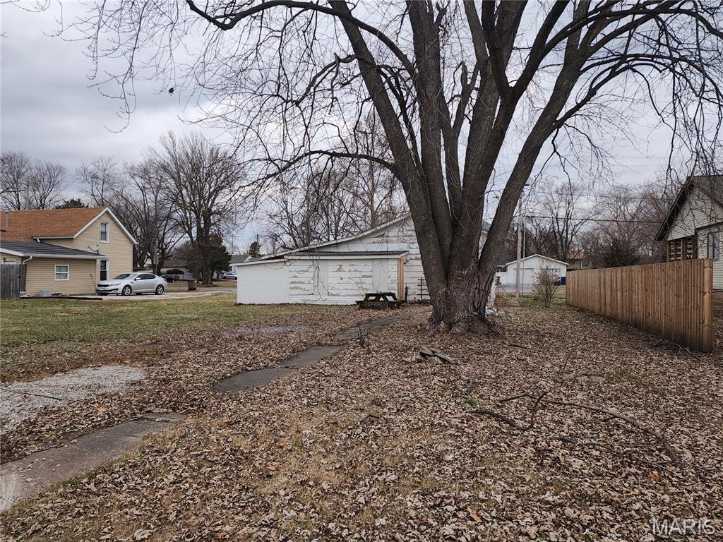 416 East 6th Street Staunton, IL 62088 - Photo 6 of 25