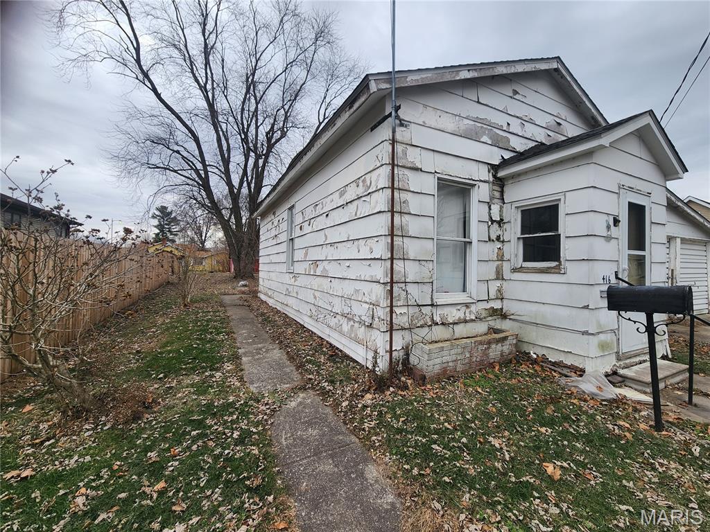 416 East 6th Street Staunton, IL 62088 - Photo 8 of 25