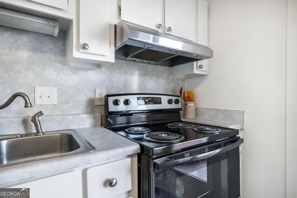 $142,000 | 140 Stoneridge Drive, Warner Robins, GA 31088