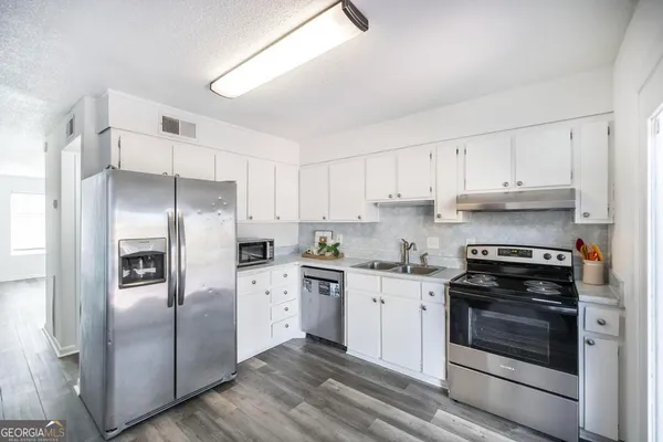 $142,000 | 140 Stoneridge Drive, Warner Robins, GA 31088