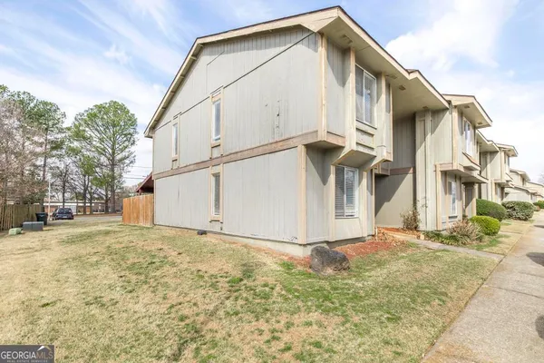$142,000 | 140 Stoneridge Drive, Warner Robins, GA 31088