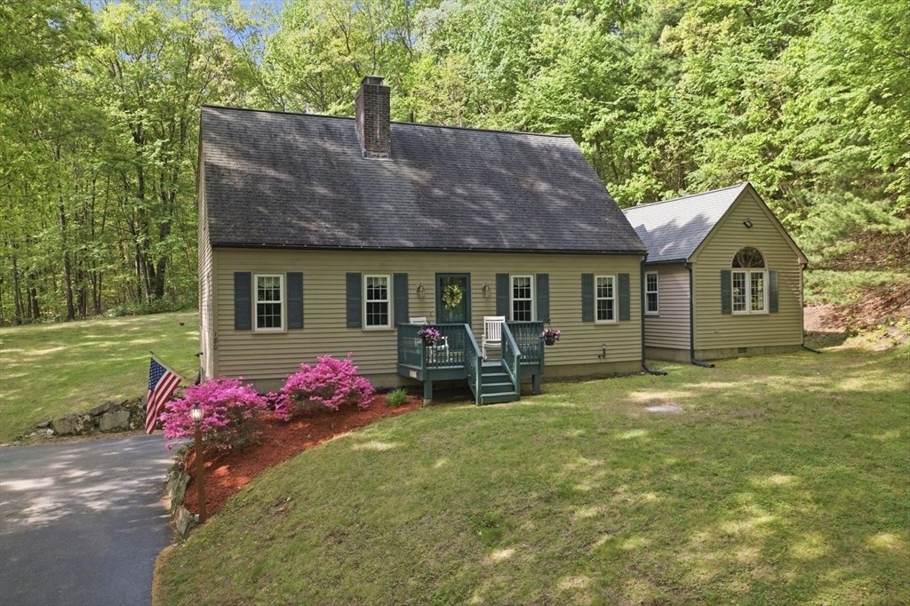 180 Oxford Road Charlton, MA 01507 - Photo 1 of 42