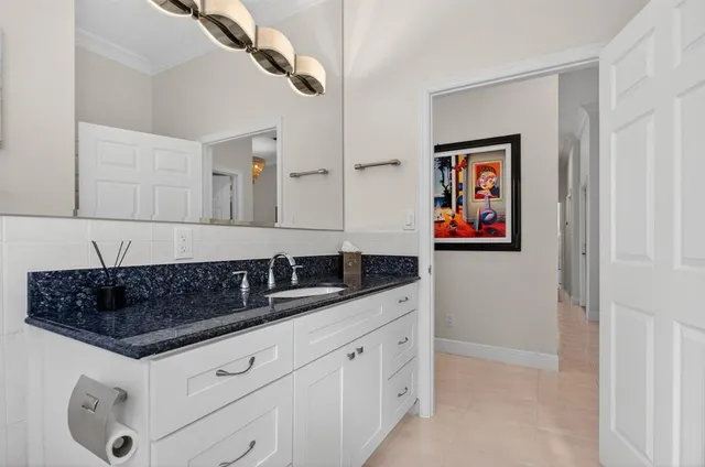 $12,000 | 513 South Riverside Drive, Pompano Beach, FL 33062