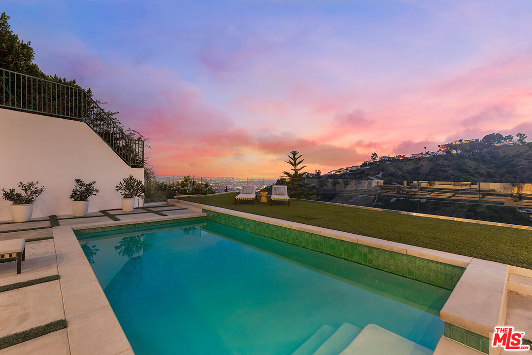 7868 Electra Drive Los Angeles, CA 90046 - Photo 16 of 38