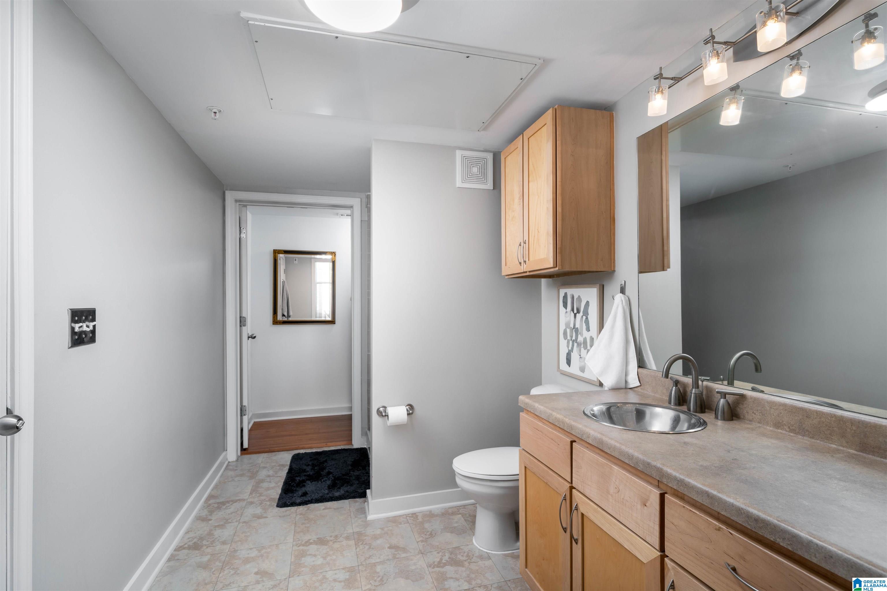 401 20th Street South, Unit 113 Birmingham, AL 35233 - Photo 14 of 34