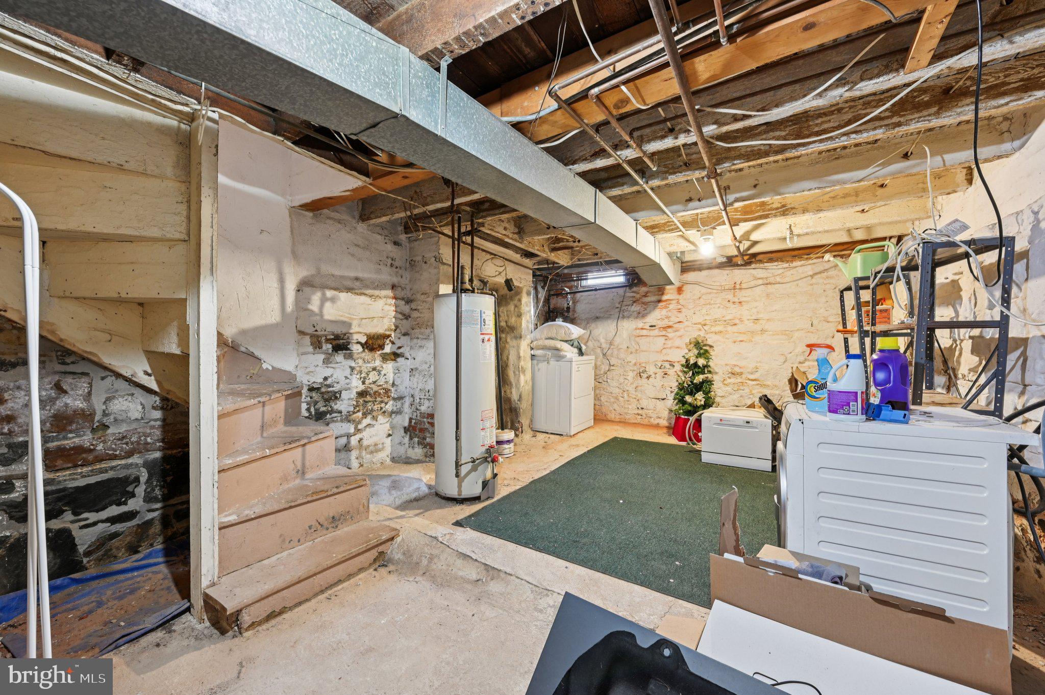 110 South Poppleton Street Baltimore, MD 21201 - Photo 30 of 39 a view of a porch