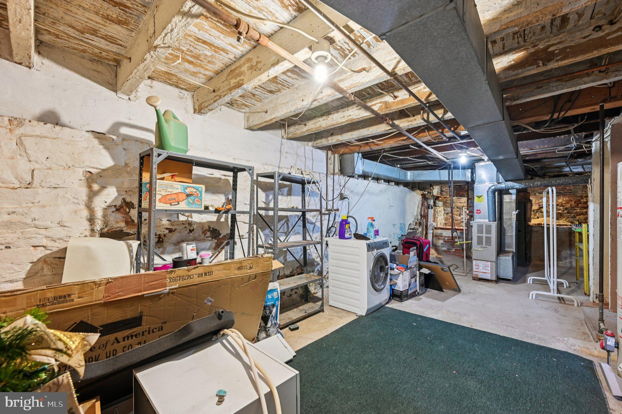 110 South Poppleton Street Baltimore, MD 21201 - Photo 31 of 39 a view of a storage in a room