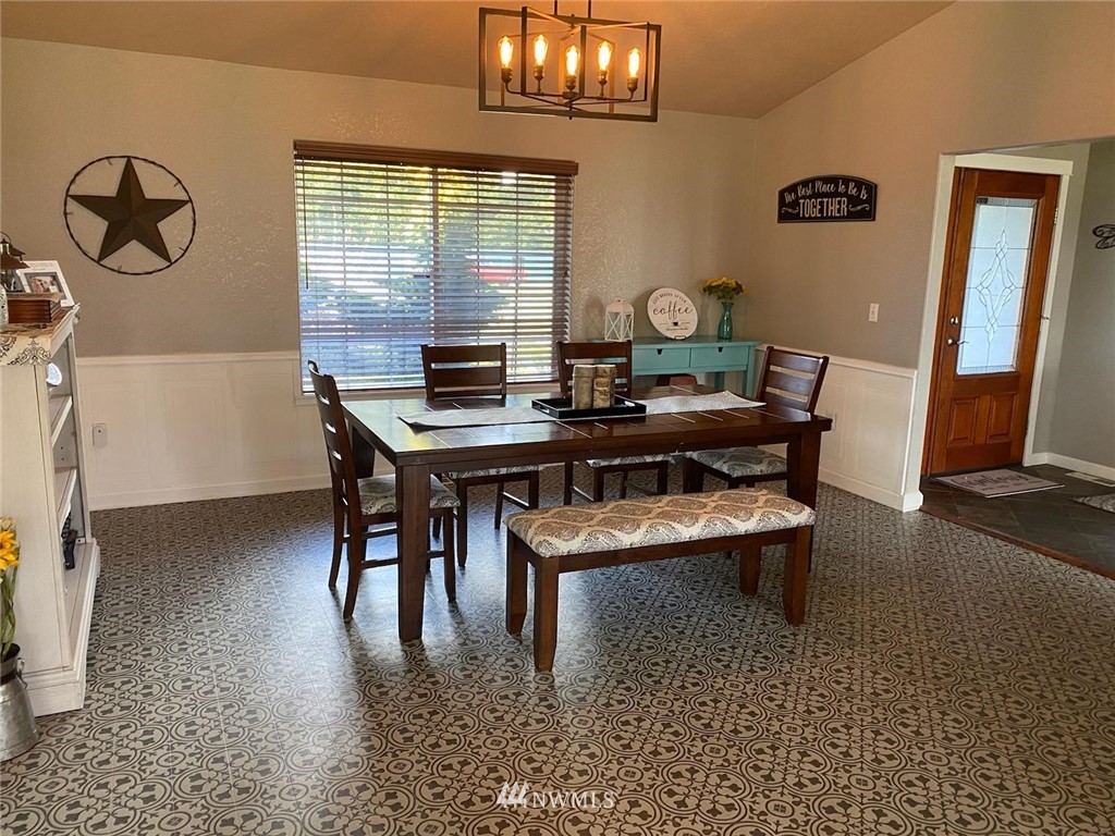 6140 186th Avenue Southwest Rochester, WA 98579 - Photo 12 of 32