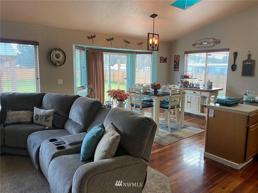 6140 186th Avenue Southwest Rochester, WA 98579 - Photo 16 of 32