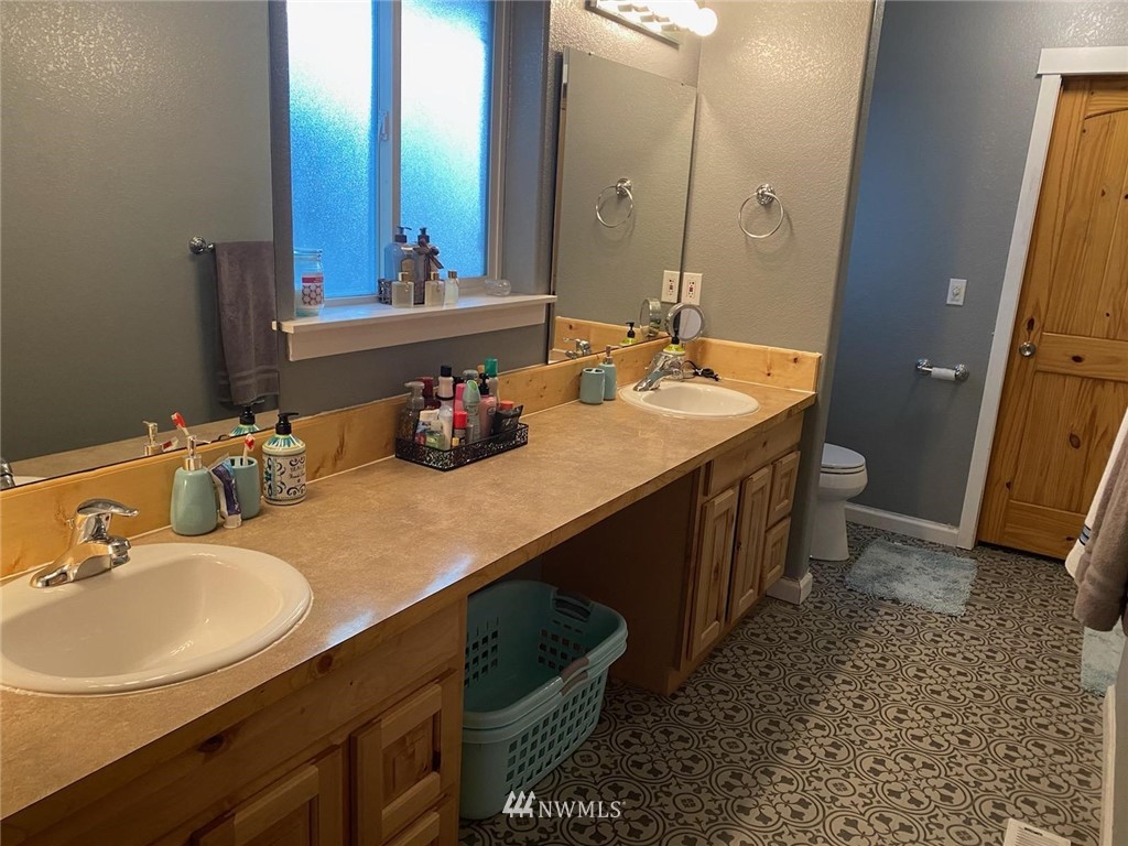 6140 186th Avenue Southwest Rochester, WA 98579 - Photo 21 of 32
