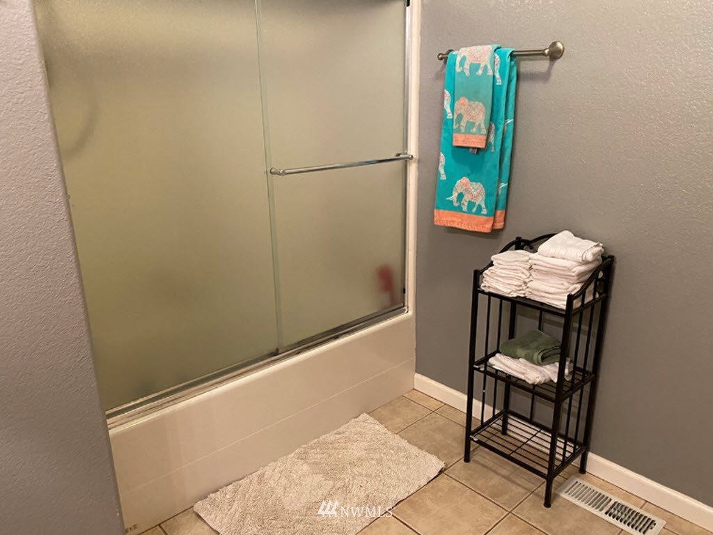 6140 186th Avenue Southwest Rochester, WA 98579 - Photo 25 of 32