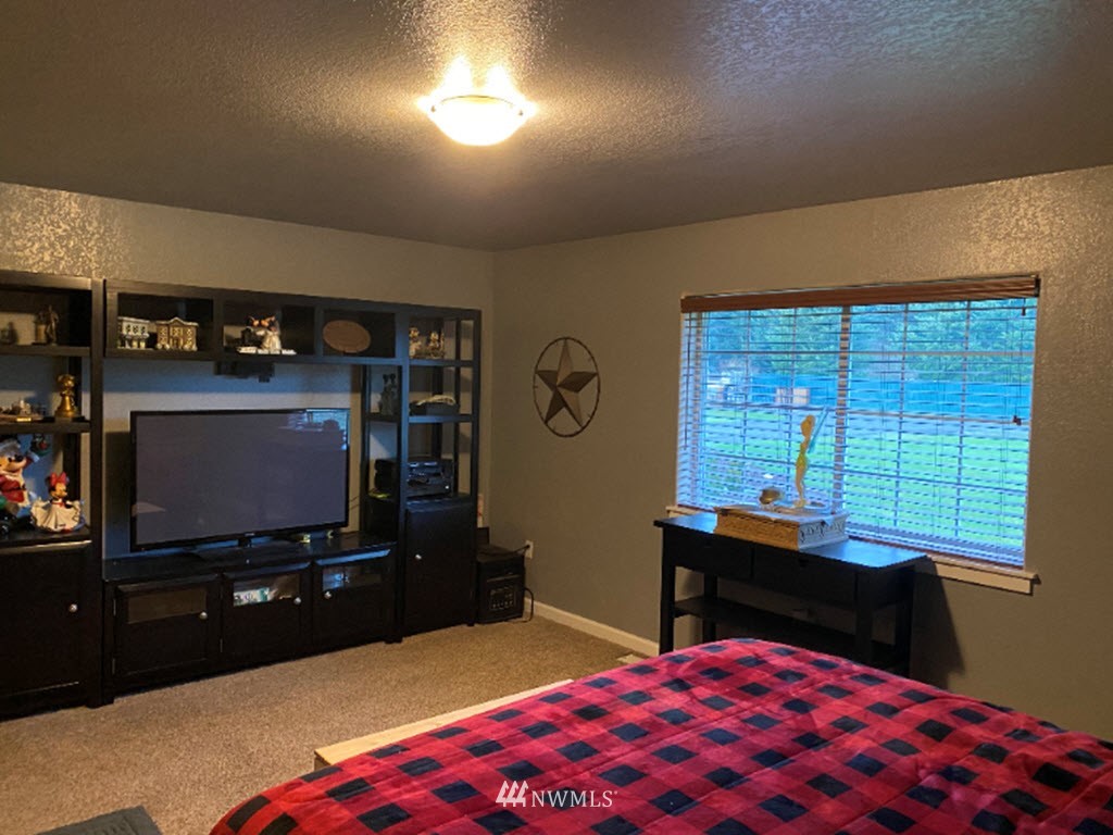 6140 186th Avenue Southwest Rochester, WA 98579 - Photo 28 of 32