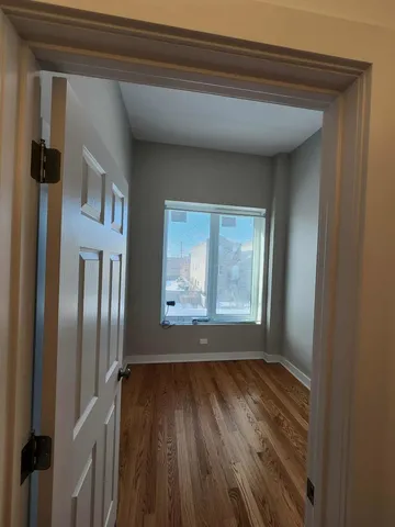 $2,300 | 6321 South Eberhart Avenue, Unit 2, Chicago, IL 60637