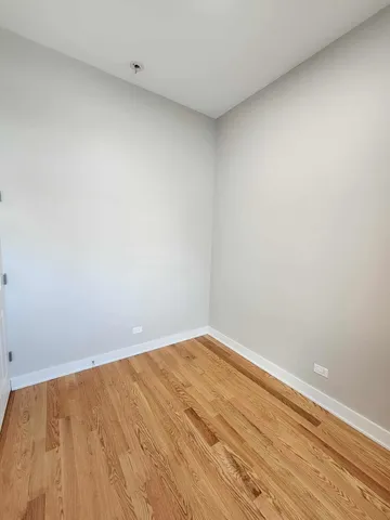 $2,300 | 6321 South Eberhart Avenue, Unit 2, Chicago, IL 60637