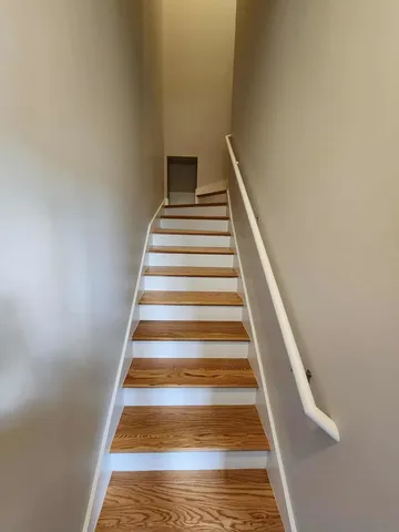 $2,300 | 6321 South Eberhart Avenue, Unit 2, Chicago, IL 60637