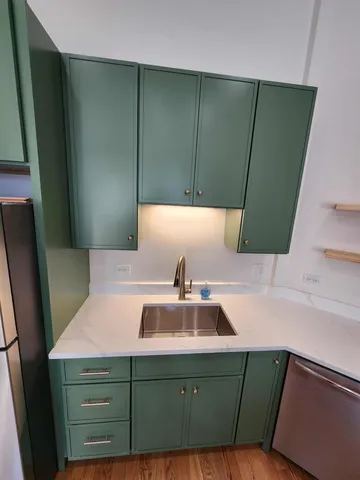 $2,300 | 6321 South Eberhart Avenue, Unit 2, Chicago, IL 60637