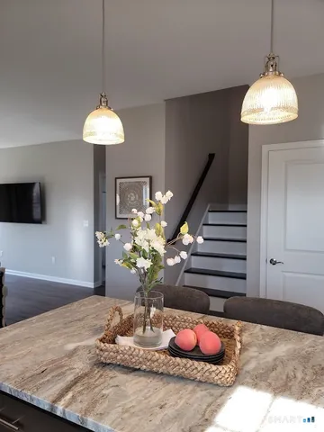 $605,000 | 137 Mulholland Way, Unit 83, North Haven, CT 06473