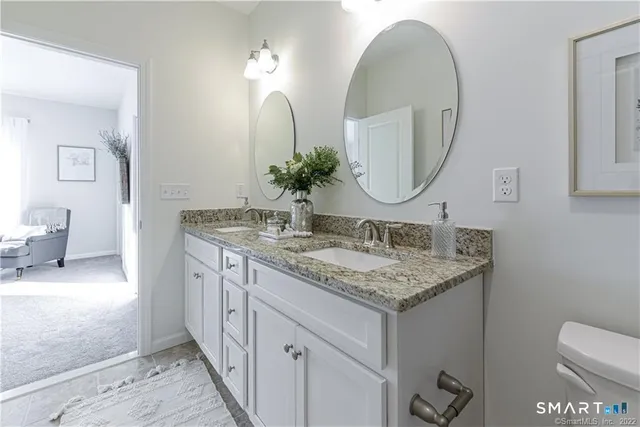 $605,000 | 137 Mulholland Way, Unit 83, North Haven, CT 06473