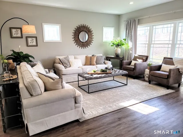 $605,000 | 137 Mulholland Way, Unit 83, North Haven, CT 06473