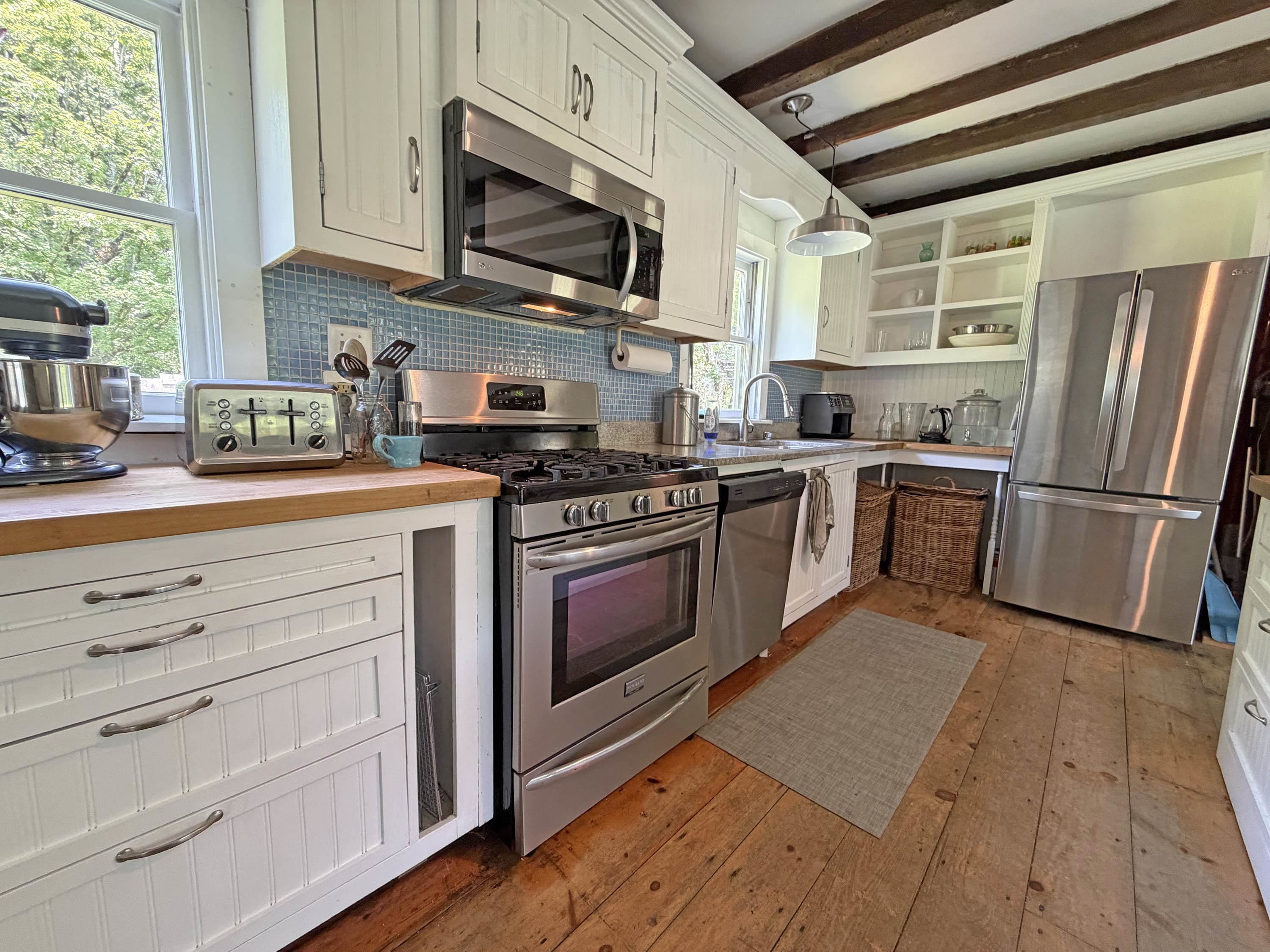 195 Bellows Falls Road Putney, VT 05346 - Photo 12 of 23