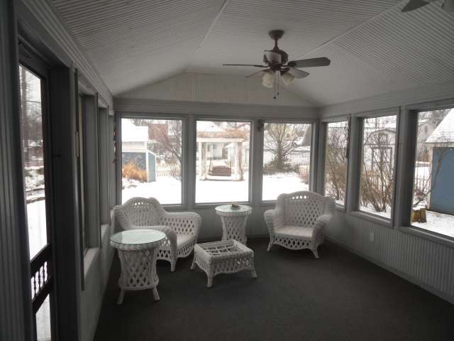228 North Fremont Street Romeo, MI 48065 - Photo 9 of 18 31092222-8.JPG
