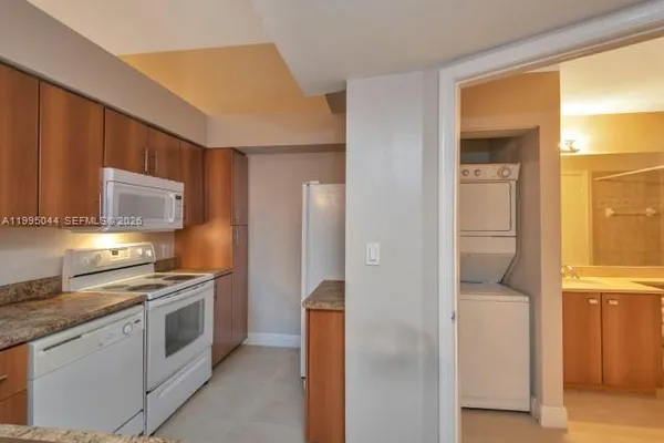 $1,800 | 1365 Crystal Way, Unit F, Delray Beach, FL 33444