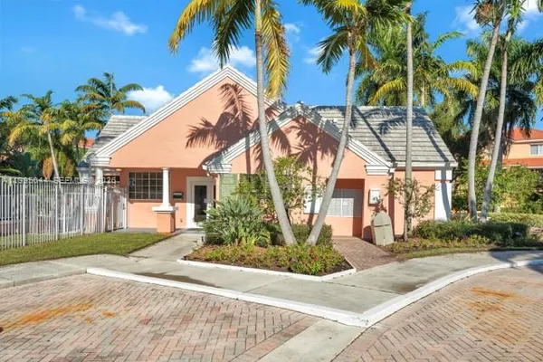 $1,800 | 1365 Crystal Way, Unit F, Delray Beach, FL 33444