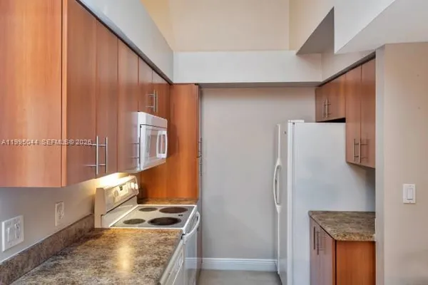 $1,800 | 1365 Crystal Way, Unit F, Delray Beach, FL 33444