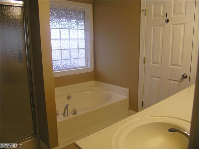 1235 Farmington Road Mocksville, NC 27028 - Photo 10 of 16 Master Bath/Spa.