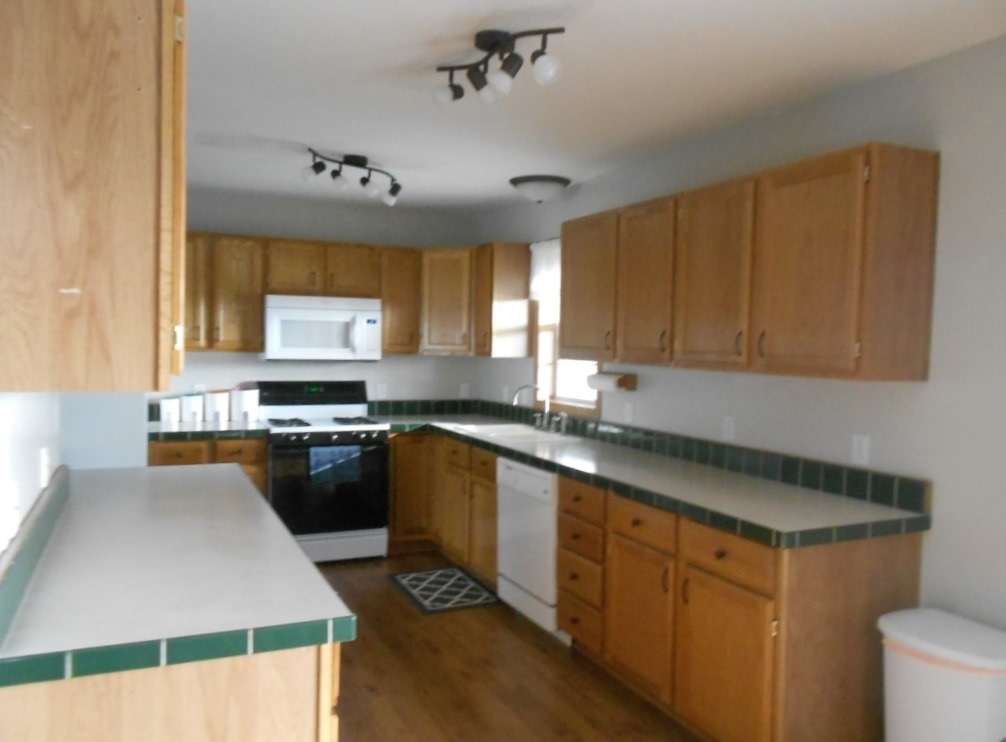 730 South Rich Road Ithaca, MI 48847 - Photo 7 of 20 1855719-6.JPG