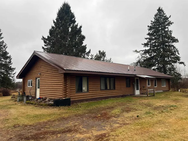 $299,000 | 4928 County Road 6, Kettle River, MN 55757