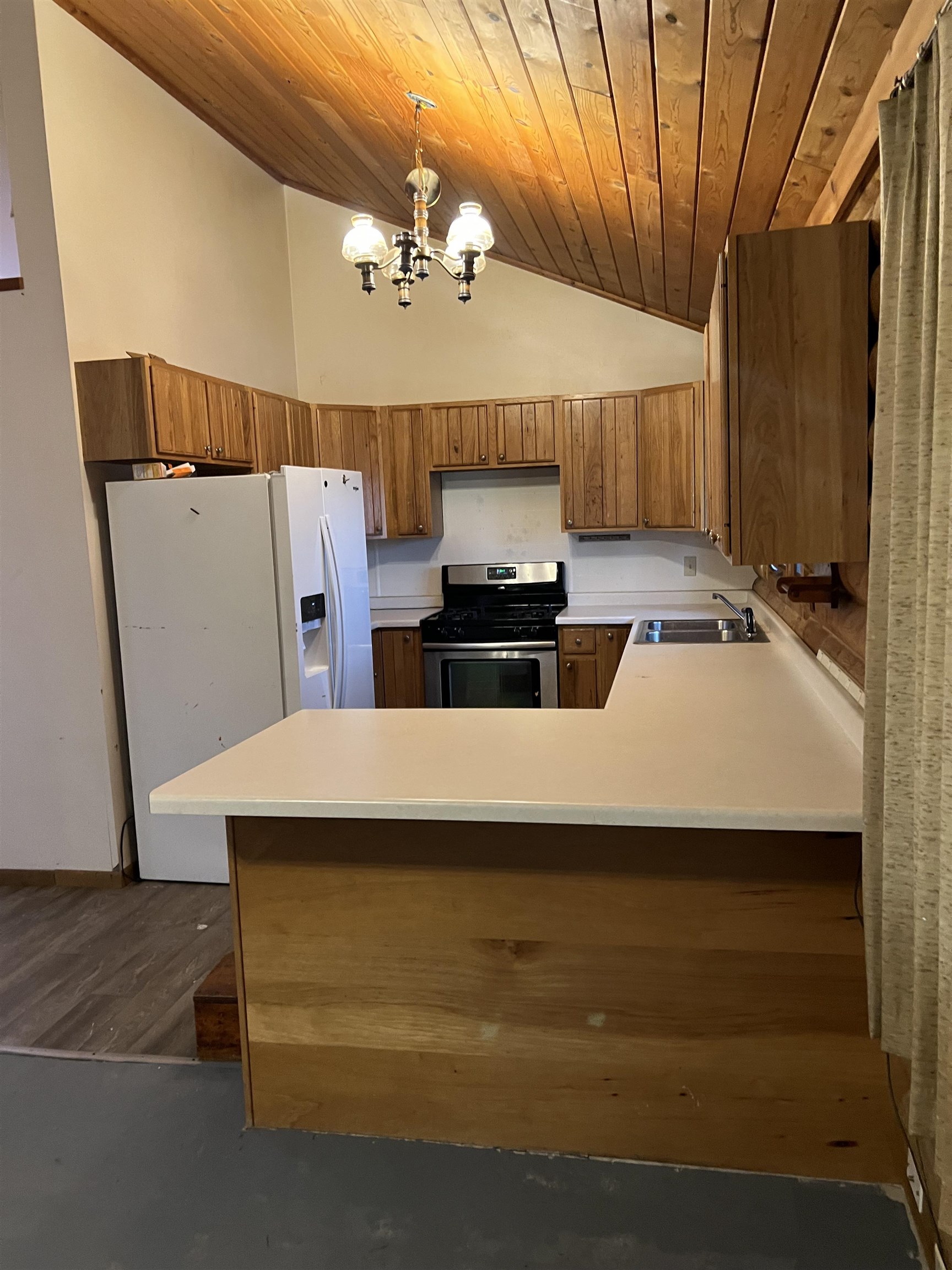 4928 County Road 6 Kettle River, MN 55757 - Photo 5 of 15 Kitchen