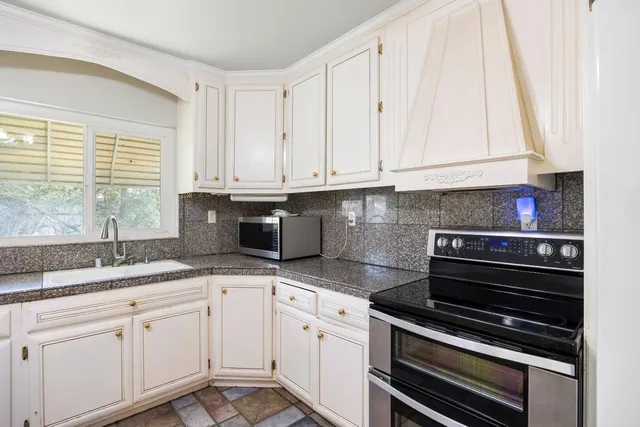 $645,000 | 9888 South Oak Grove Avenue, Knights Landing, CA 95776