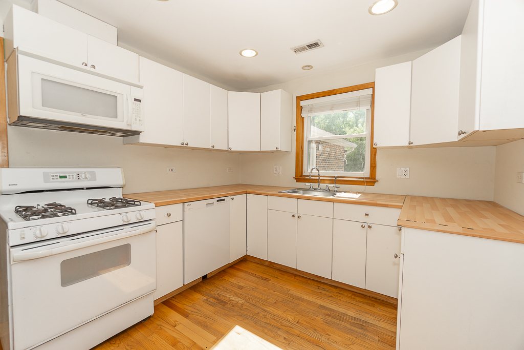 4-n036 Wooddale Road Addison, IL 60101 - Photo 6 of 20
