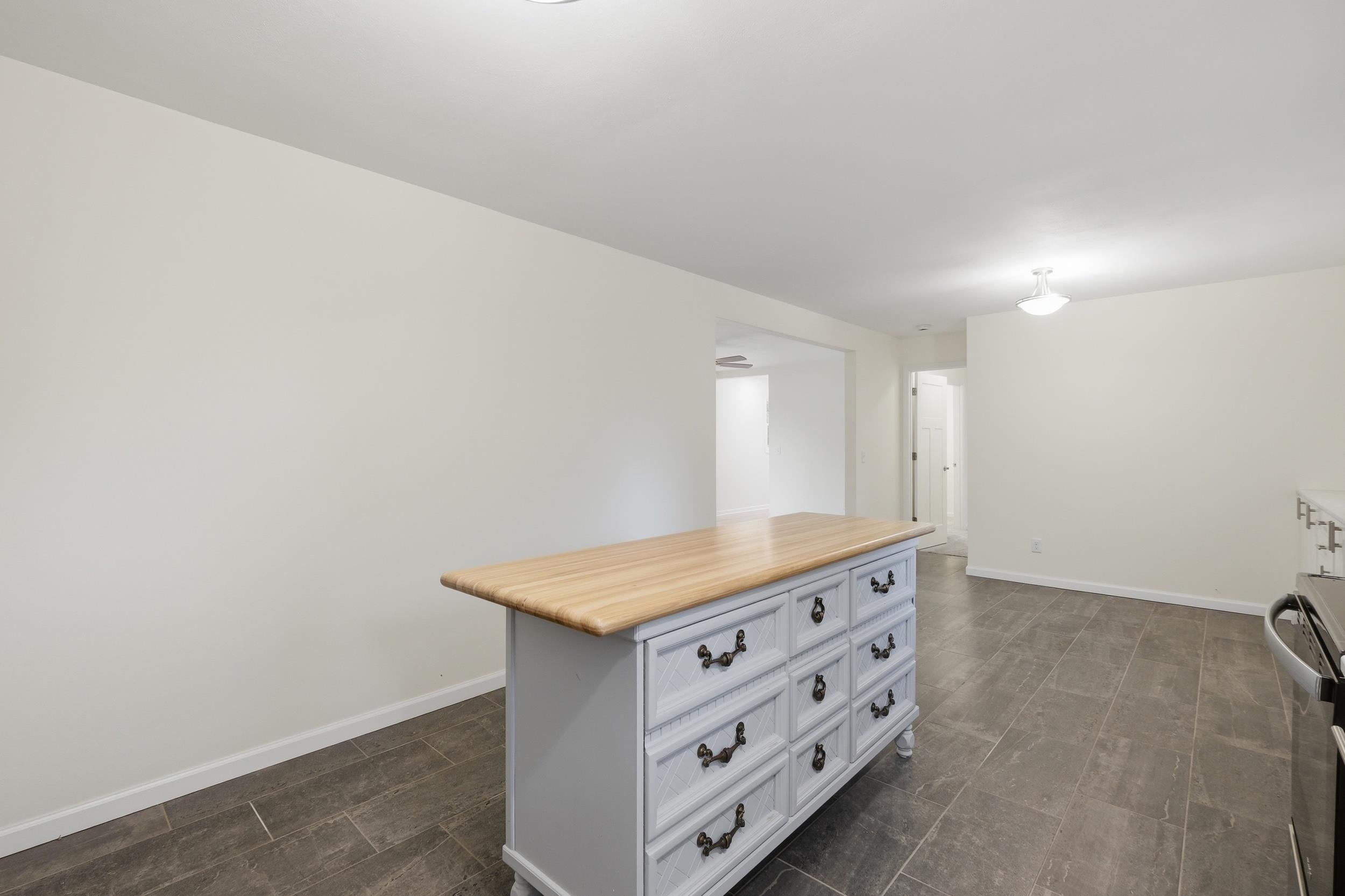 326 Prairie View Street Oregon, WI 53575 - Photo 9 of 33