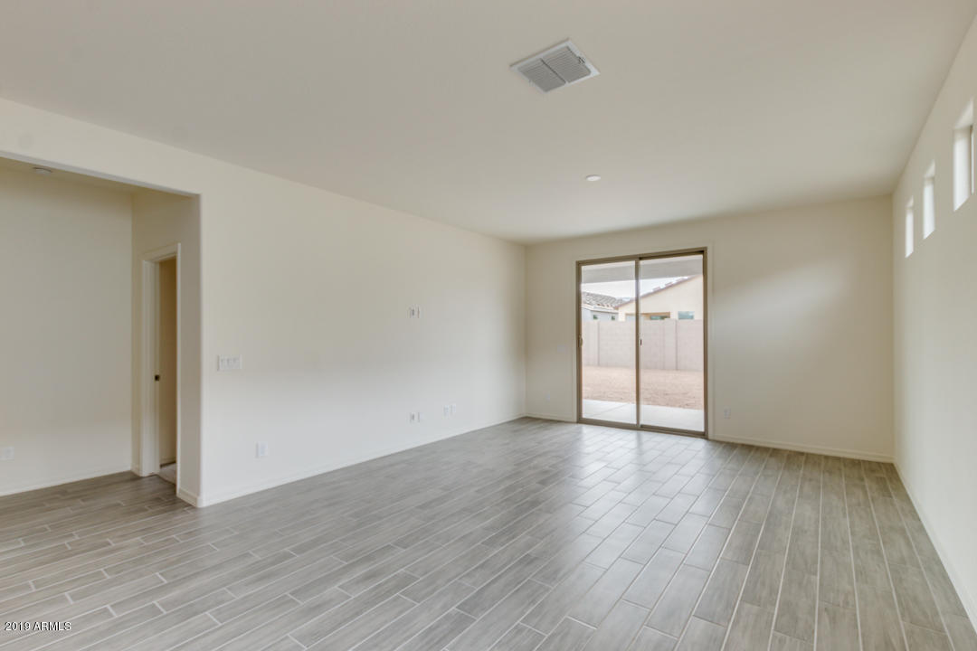 3247 West Carter Road Phoenix, AZ 85041 - Photo 12 of 32 Your New Home (12)