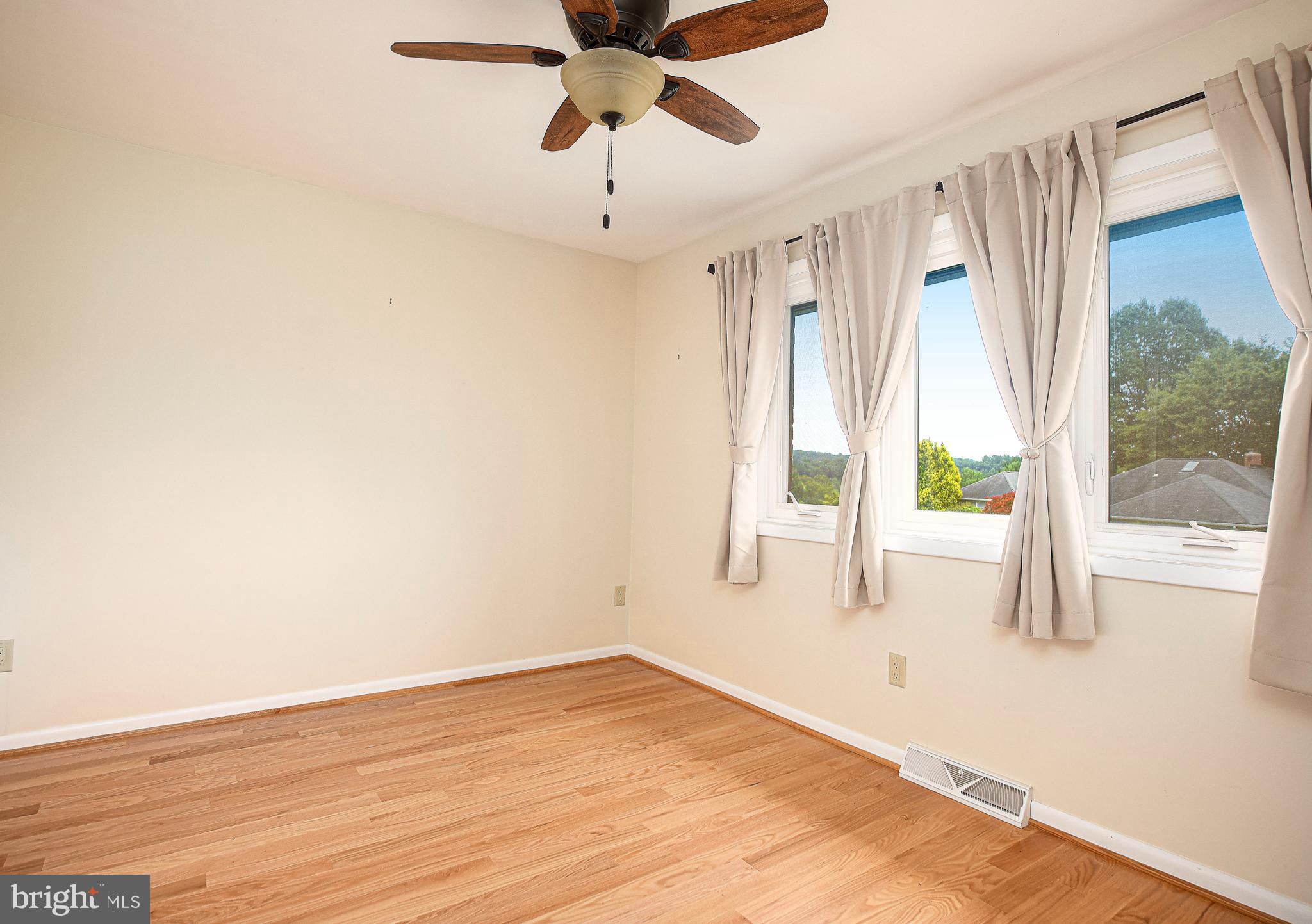 201 Bell Road Westminster, MD 21158 - Photo 20 of 53 Bedroom 2