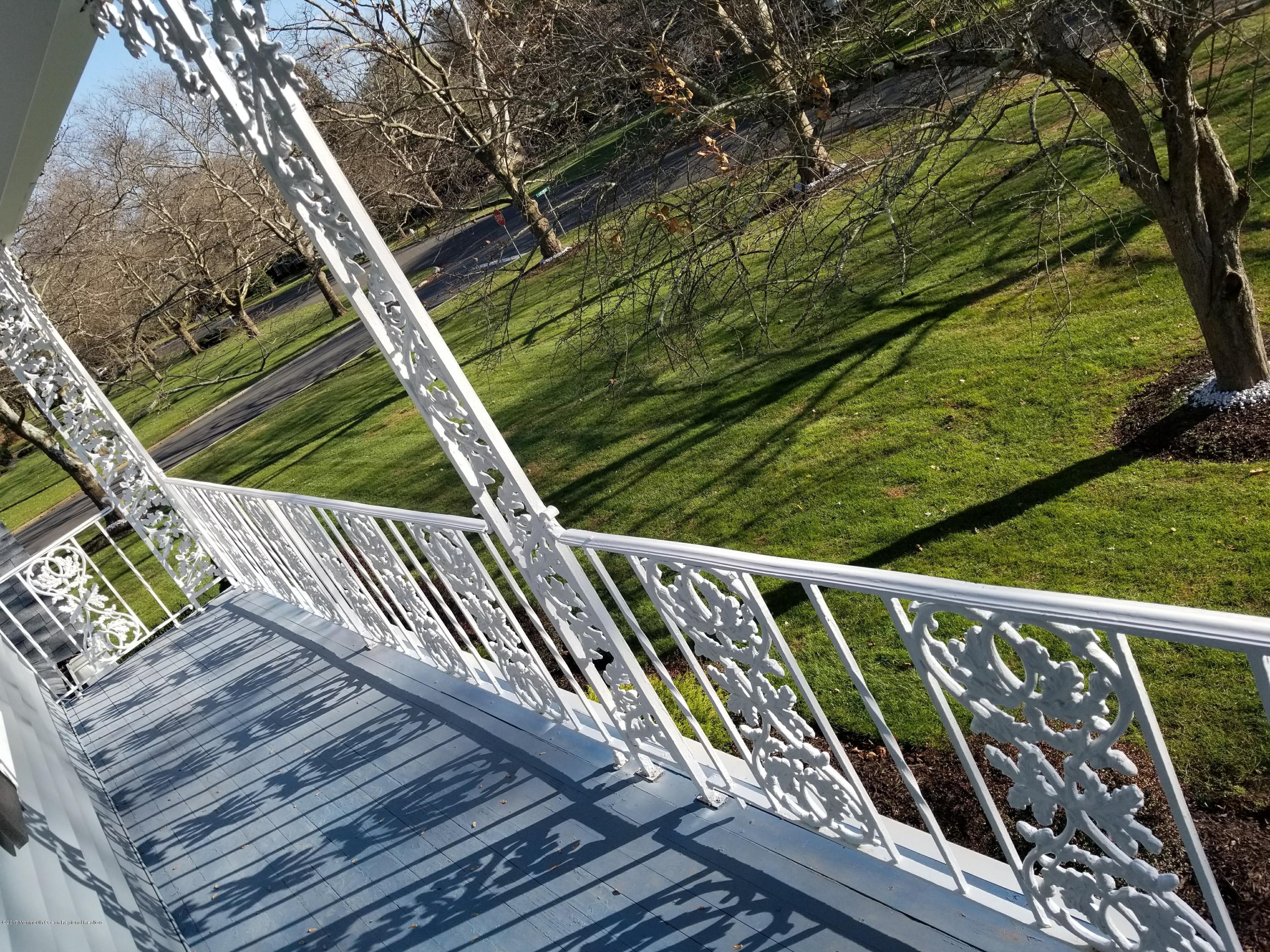 68 Tulip Lane Colts Neck, NJ 07722 - Photo 23 of 38 20171116_140417