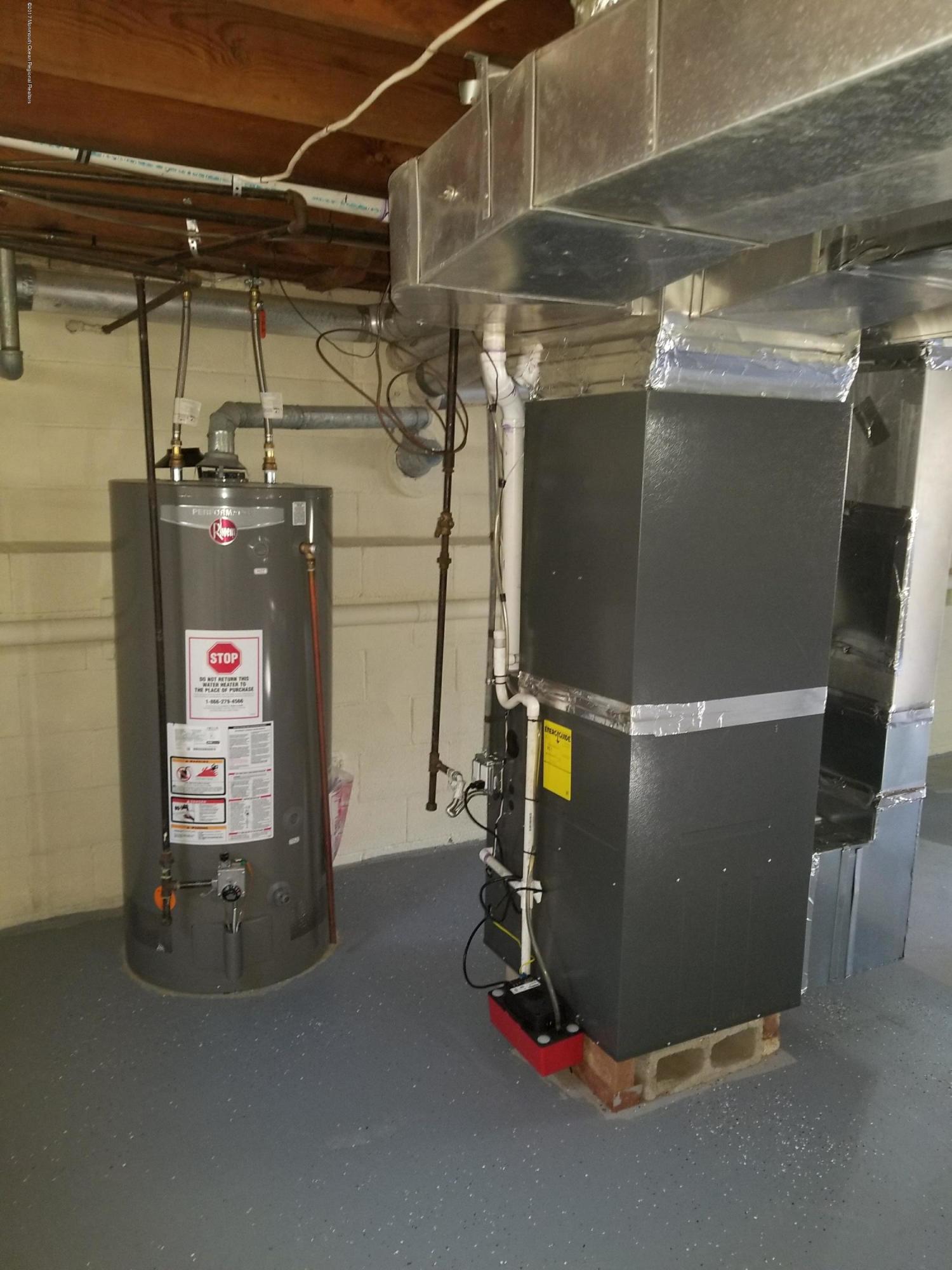 68 Tulip Lane Colts Neck, NJ 07722 - Photo 26 of 38 20171116_141027