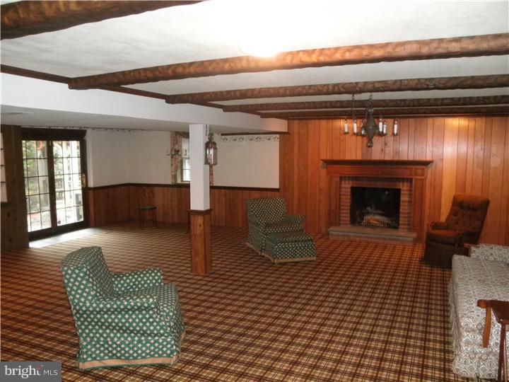 547 Oriole Road Villanova, PA 19085 - Photo 21 of 25 Family Room