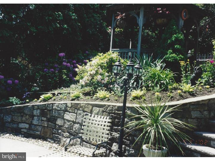 547 Oriole Road Villanova, PA 19085 - Photo 24 of 25 Back Yard