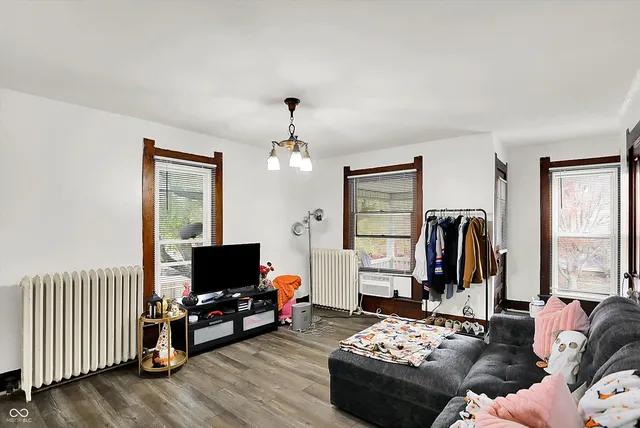 $324,000 | 147 East King Street, Franklin, IN 46131