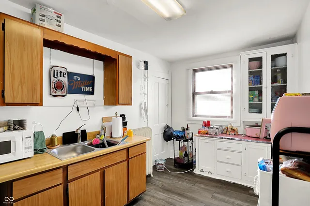 $324,000 | 147 East King Street, Franklin, IN 46131