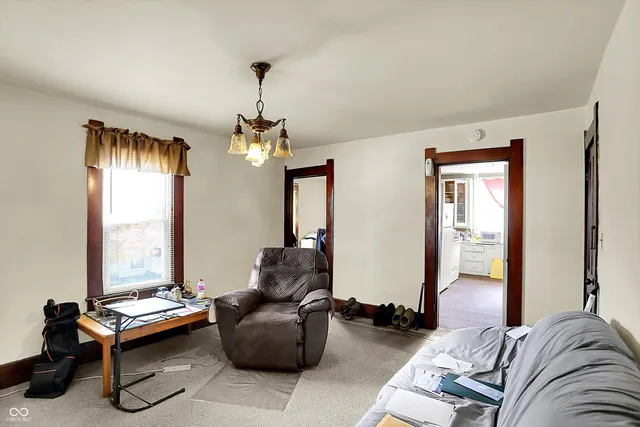 $324,000 | 147 East King Street, Franklin, IN 46131