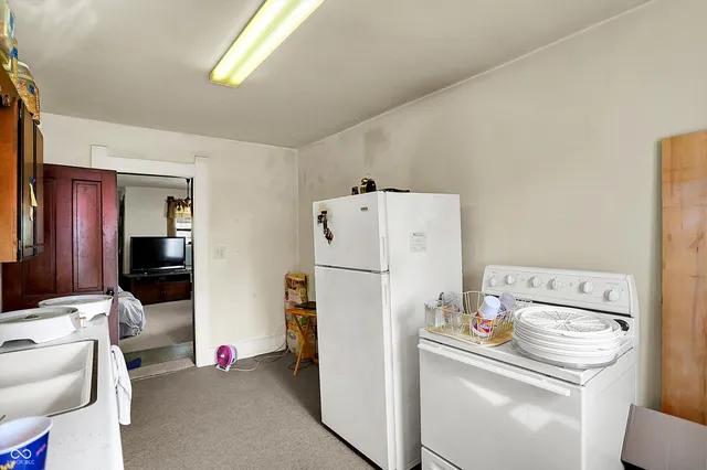 $324,000 | 147 East King Street, Franklin, IN 46131