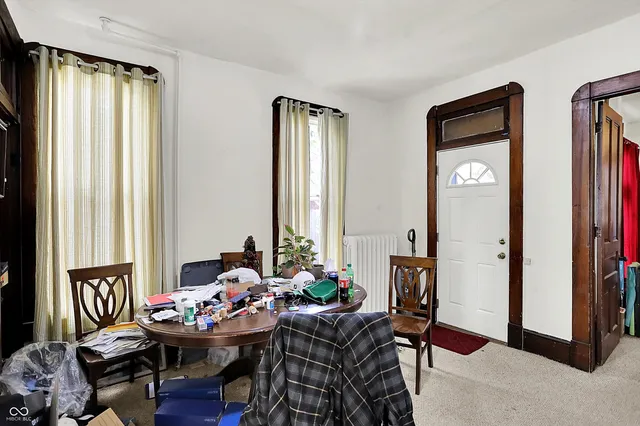 $324,000 | 147 East King Street, Franklin, IN 46131