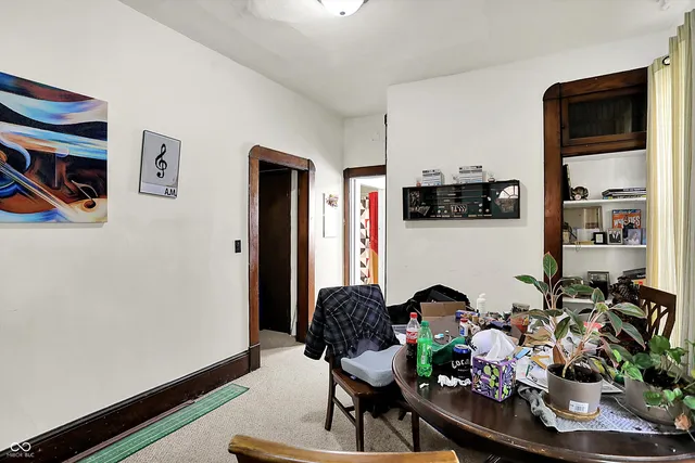 $324,000 | 147 East King Street, Franklin, IN 46131