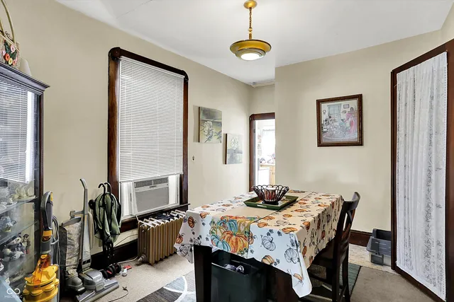 $324,000 | 147 East King Street, Franklin, IN 46131