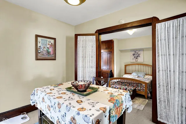 $324,000 | 147 East King Street, Franklin, IN 46131